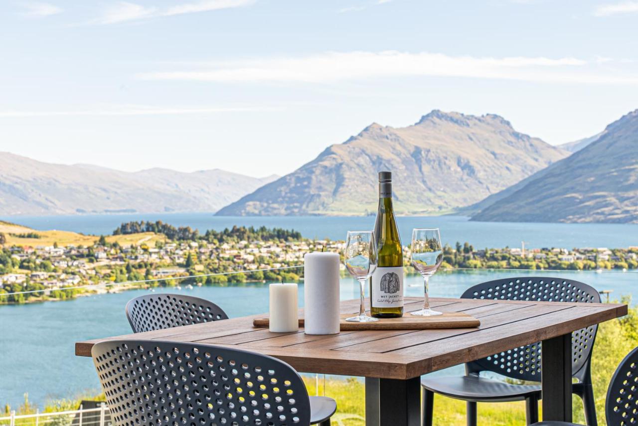 Queenstown Lake And Mountain View Retreat Free Wifi Free Street Parking Exterior photo